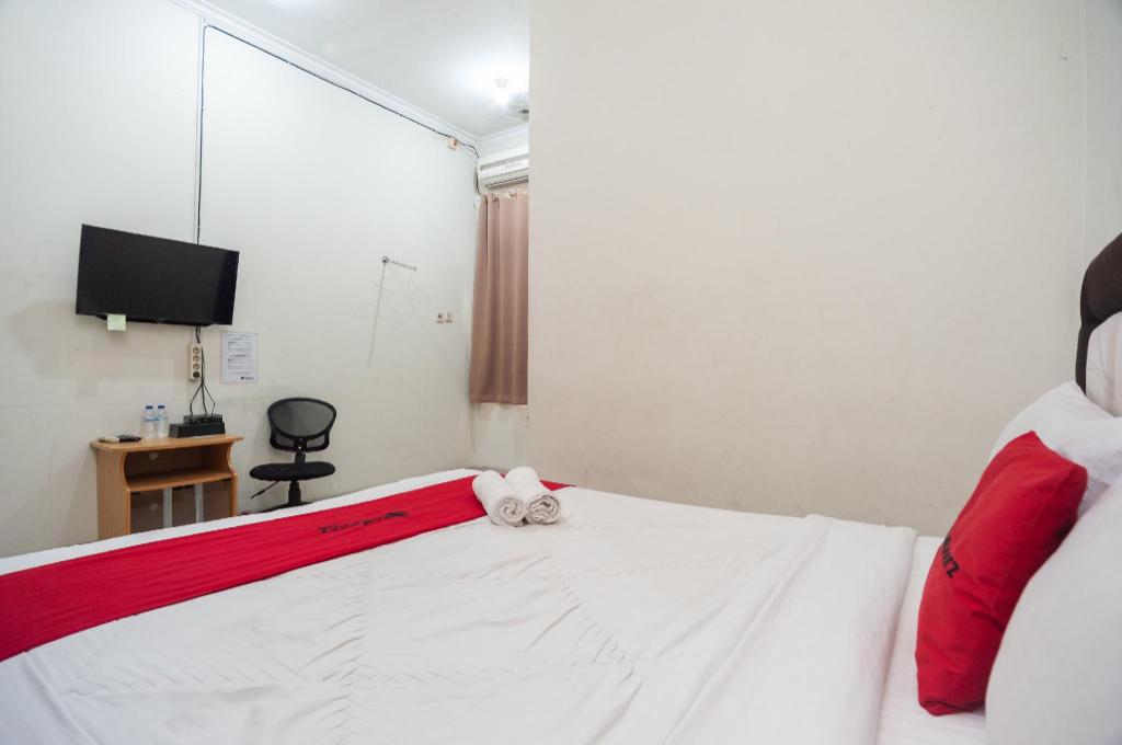 Reddoorz Plus Near Rs Pmi Bogor 17/38