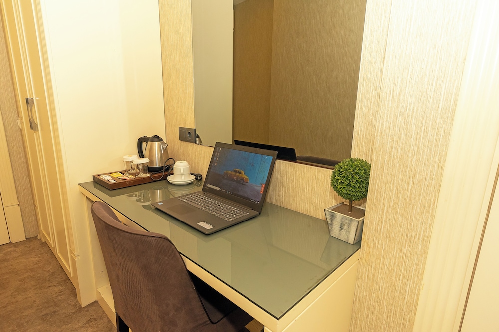 Park Grazza Hotel 39/43