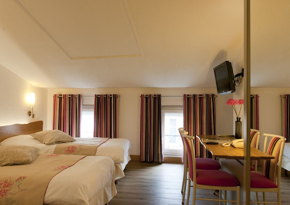 Logis Hotel Le Cheval Rouge 3/26