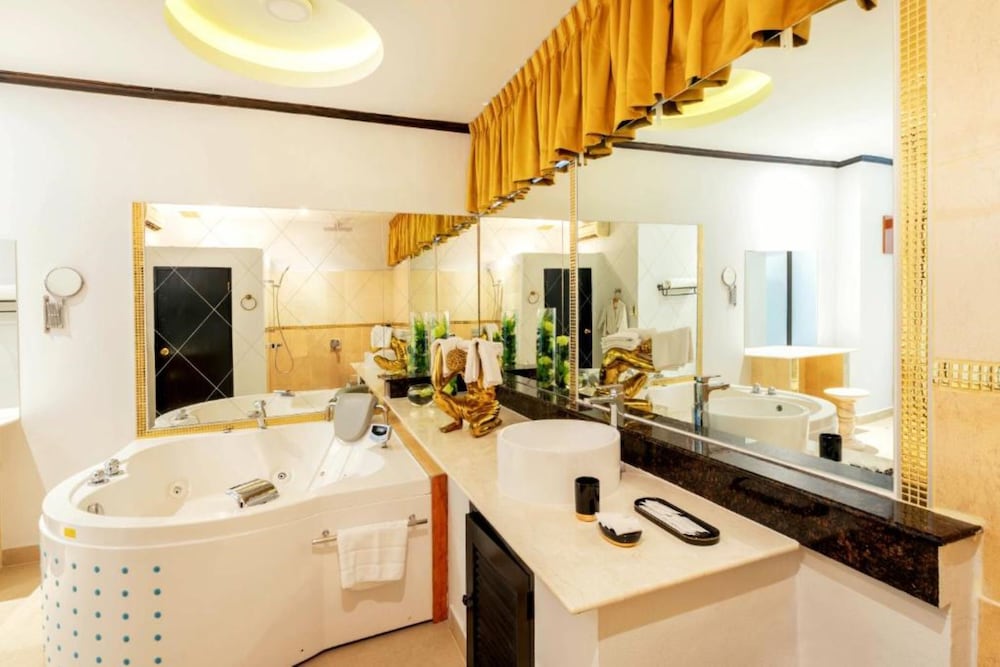Poseidon Boutique Hotel 47/52