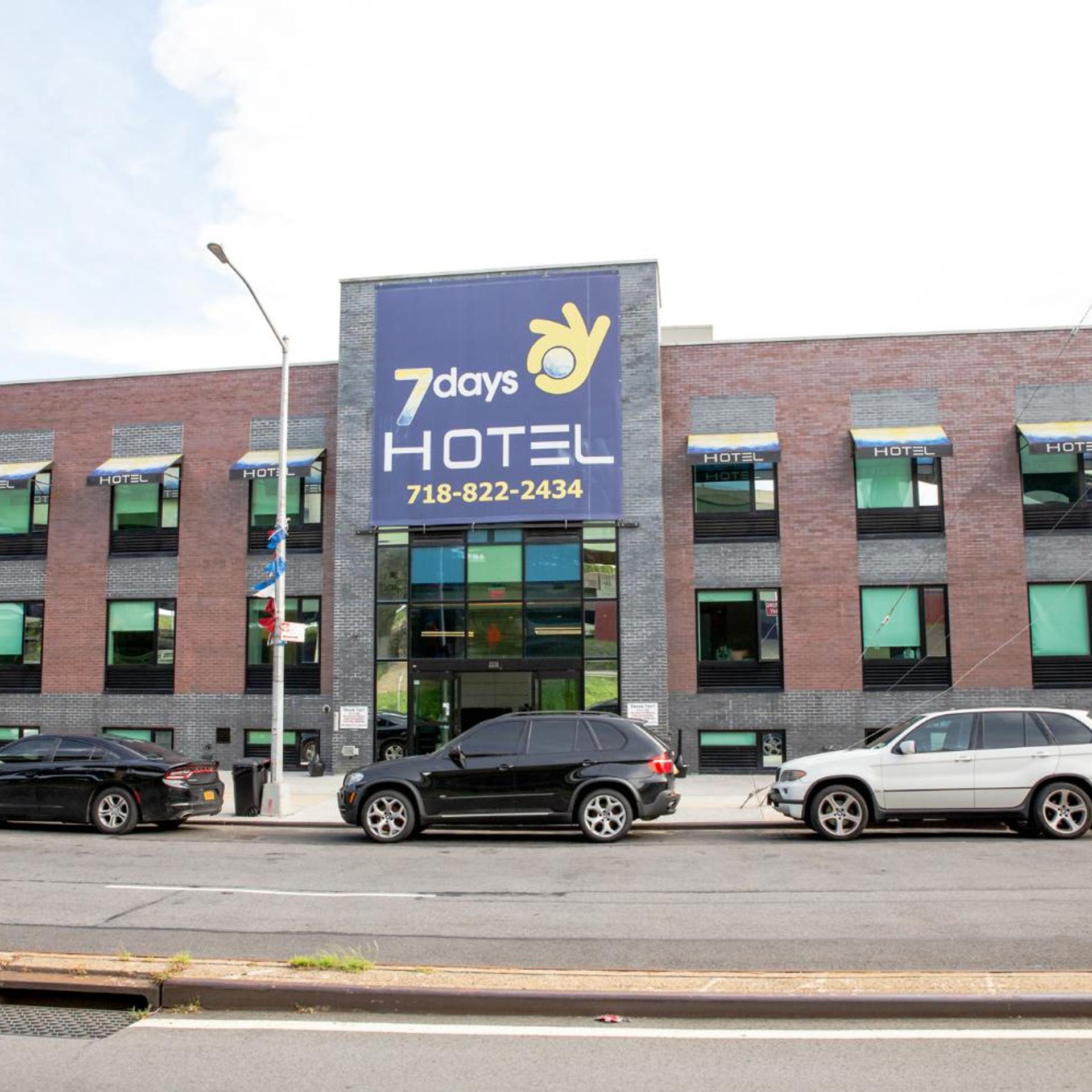 7 Days Hotel Bronx 4/61