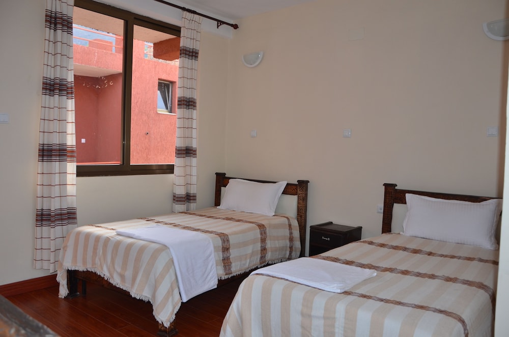 Zan-Seyoum Hotel 19/50