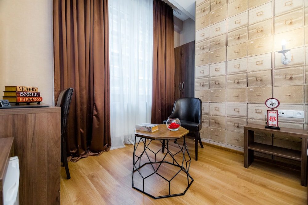 Hotel Diamond Dat Exx Company 44/55