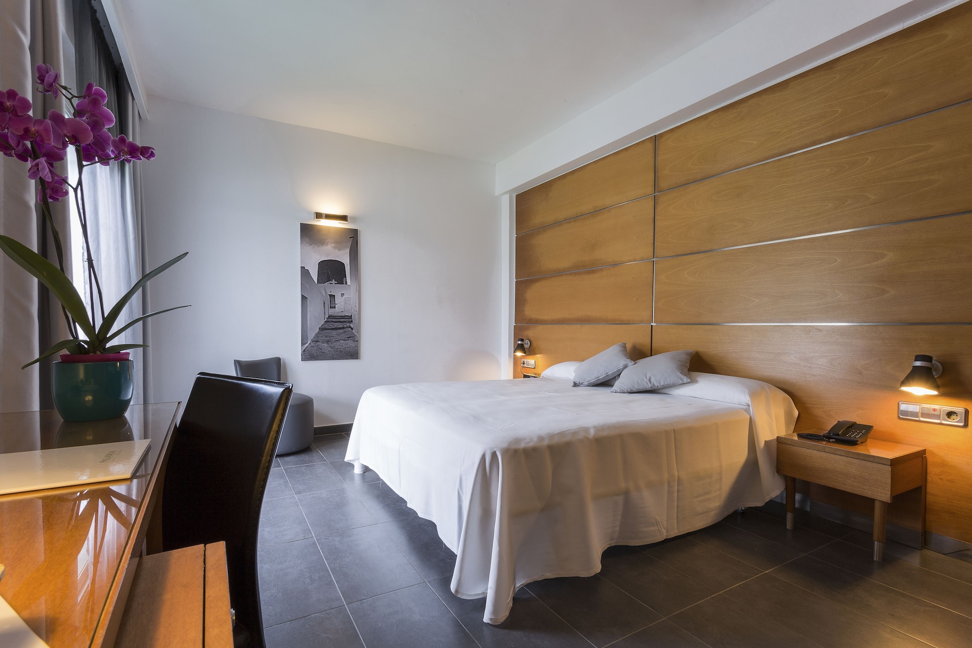 غرفة سوبيريور ديلوكس بانورامية بسرير مزدوج بإطلالة على البحر، Palladium Hotel Cala Llonga - Adults Only 4/8