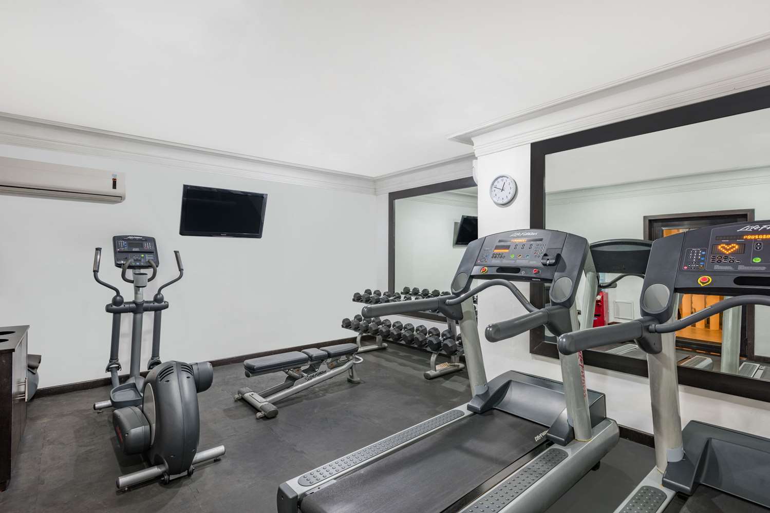 WYNDHAM MERIDA 32/58