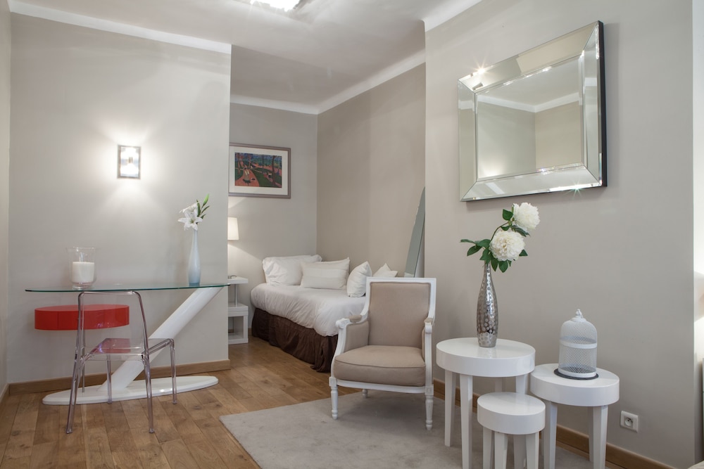 HOTEL DE FRANCE 31/38