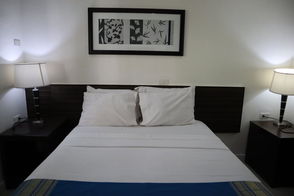 Domicilio Lorenzo Apartelle 14/71