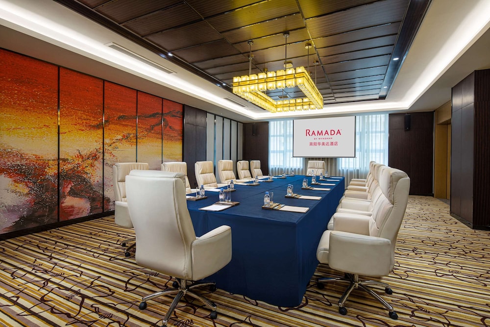 Ramada by Wyndham Jianyang 24/26