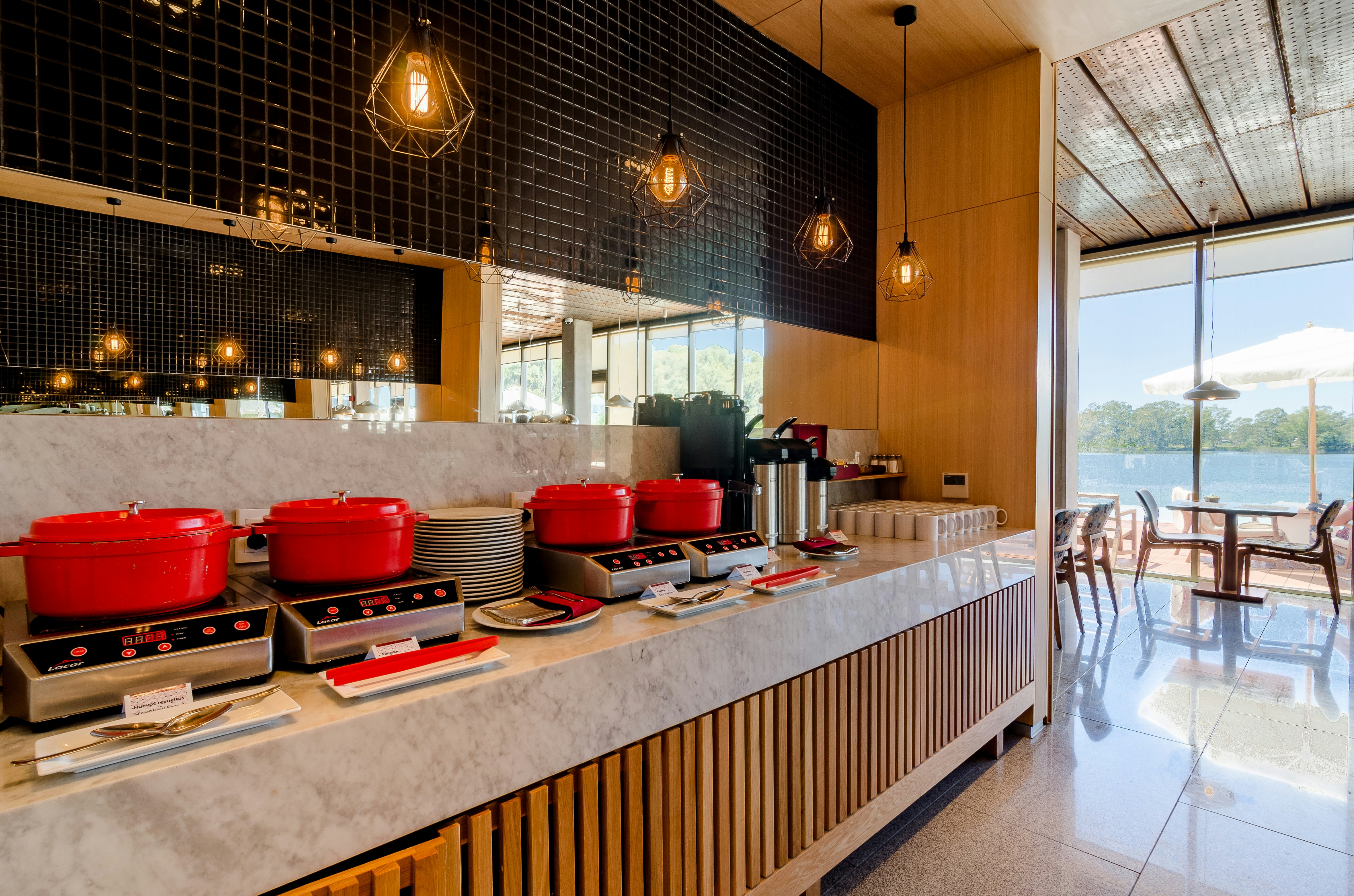 Hampton By Hilton Montevideo Carrasco 34/39