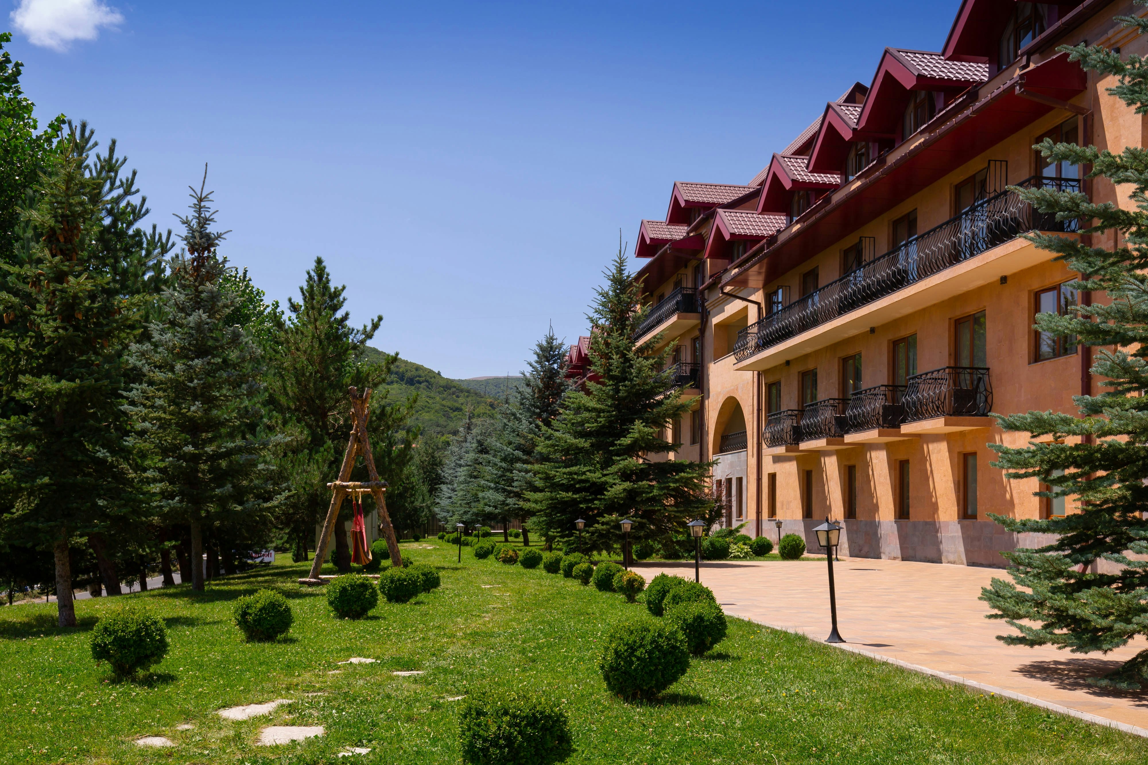 Tsaghkadzor Marriott Hotel 23/26