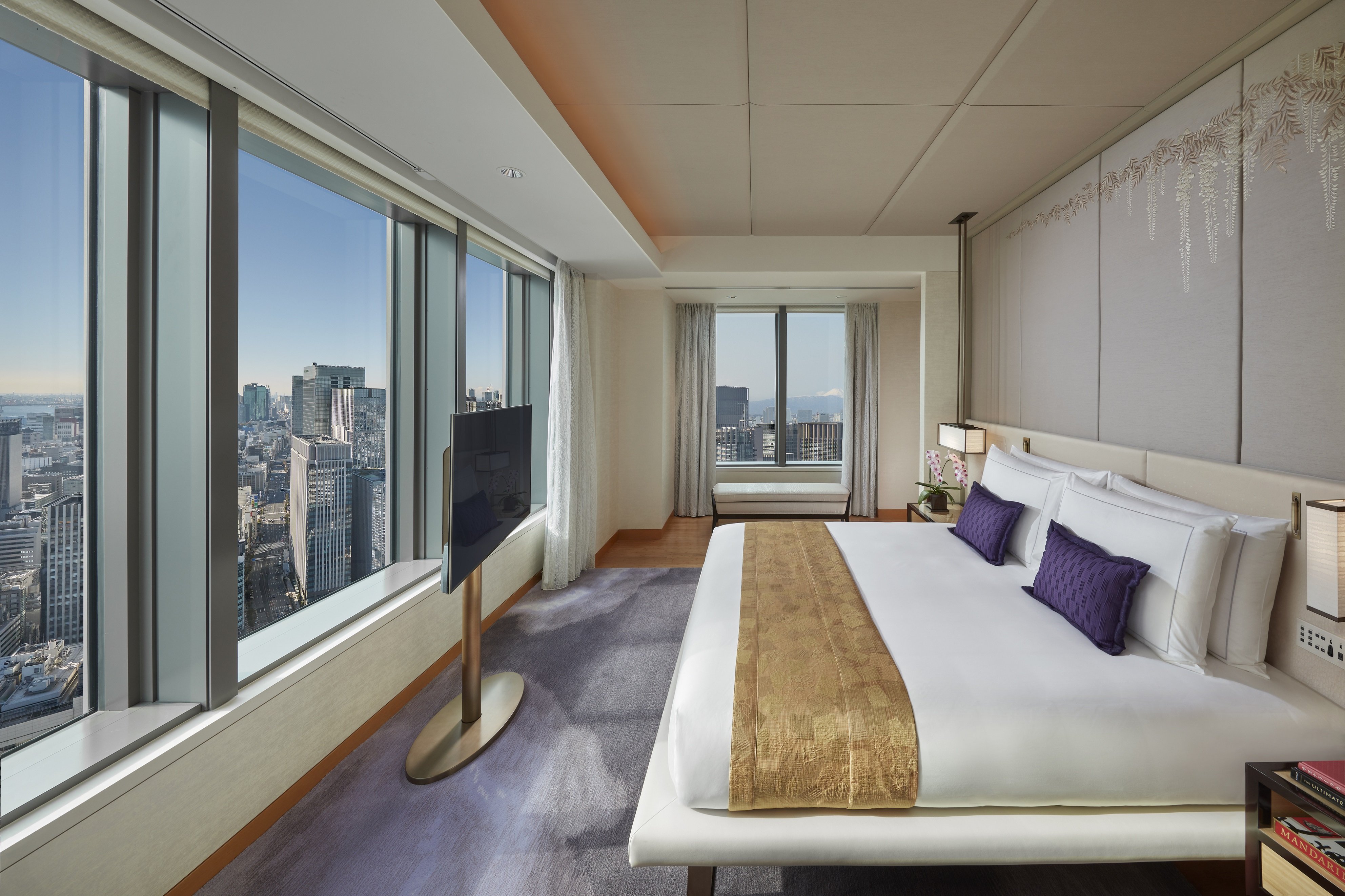 PREMIER, SUITE, TWIN BEDS