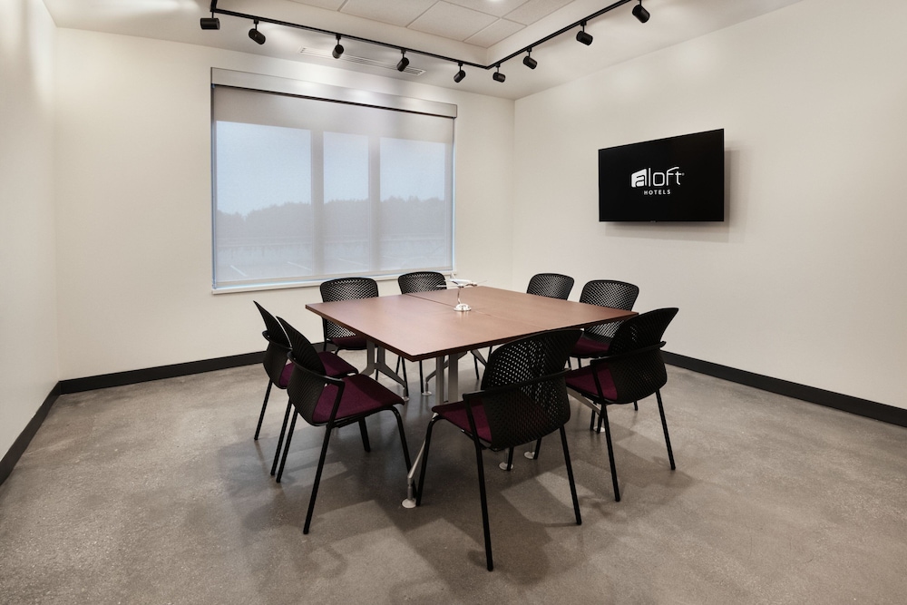 Aloft Lawrenceville Sugarloaf 14/18