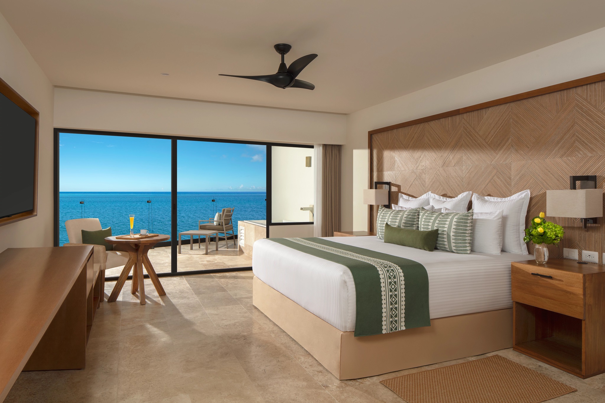 Master, Club, Suite, Ocean Front