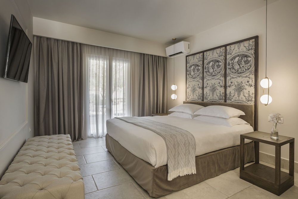 Thalassa Boutique Hotel 25/77