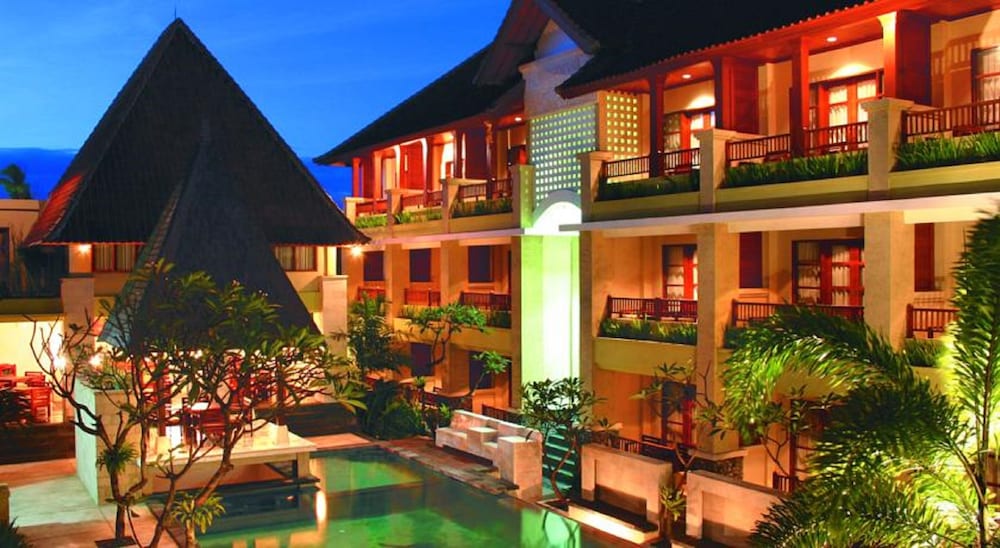 FOURTEEN ROSES BEACH HOTEL 6/62