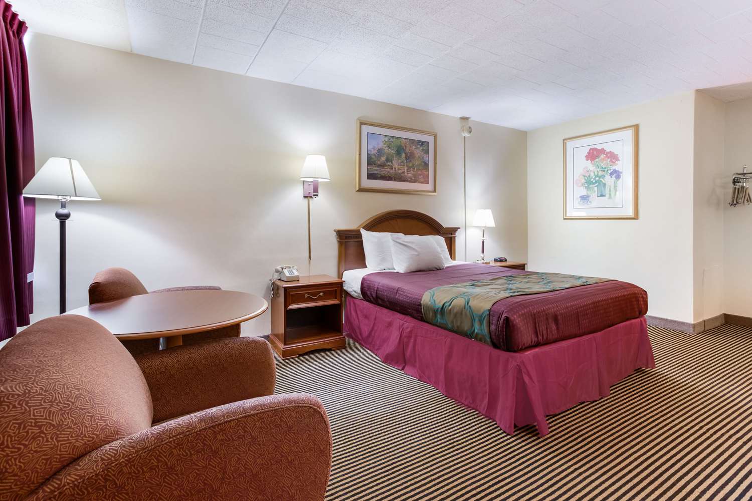Rodeway Inn Clearfield 13/18