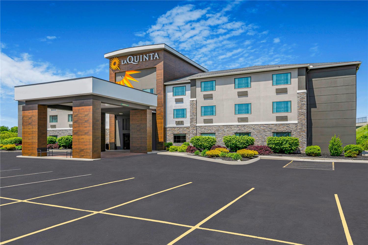 La Quinta Inn & Suites by Wyndham Batavia 38/41