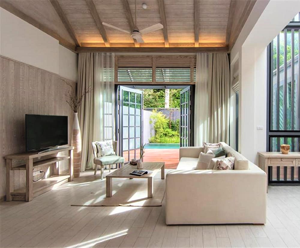 Flora Creek Chiang Mai 55/77