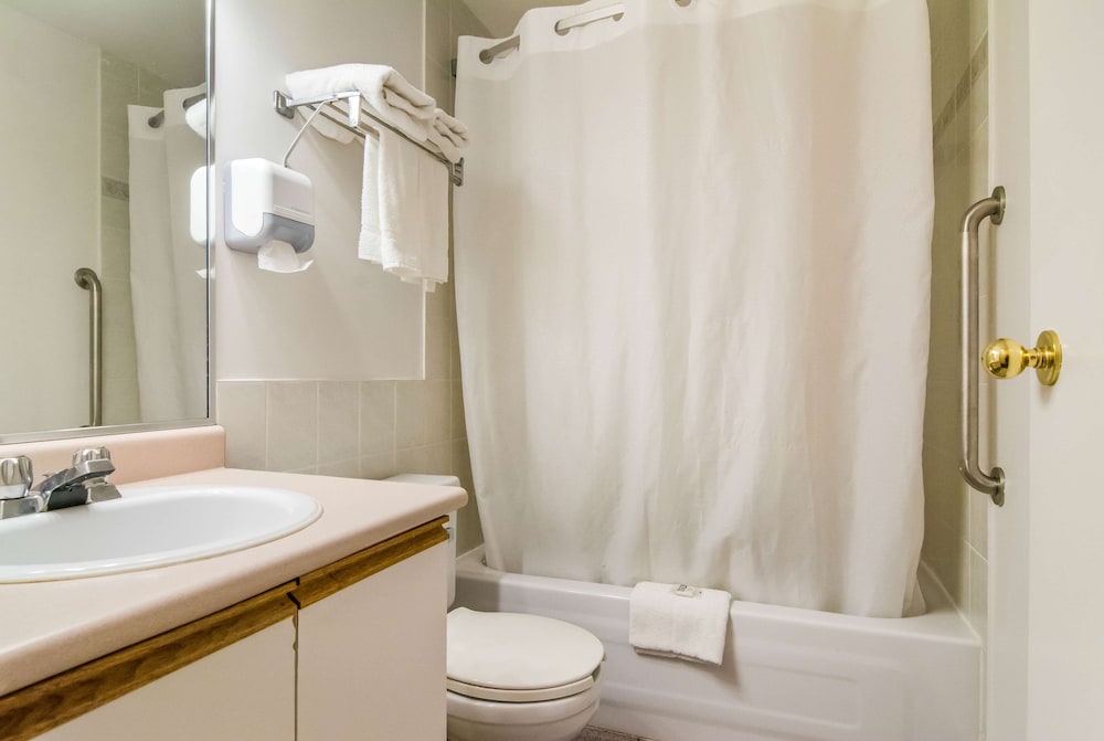 Motel6 Surrey BC 37/37