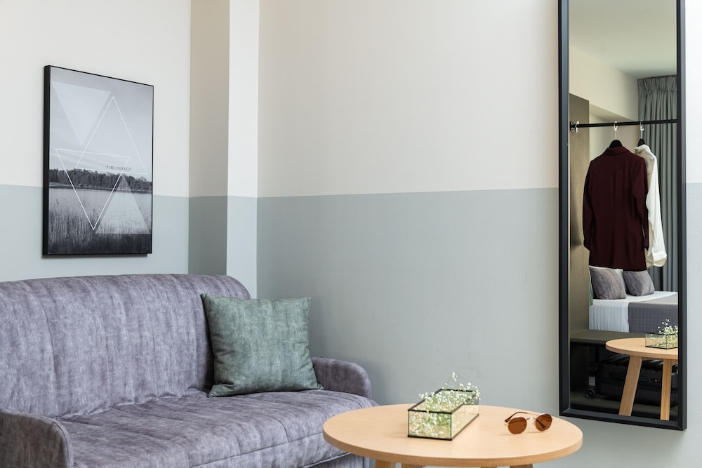 Enattica Suites 32/50