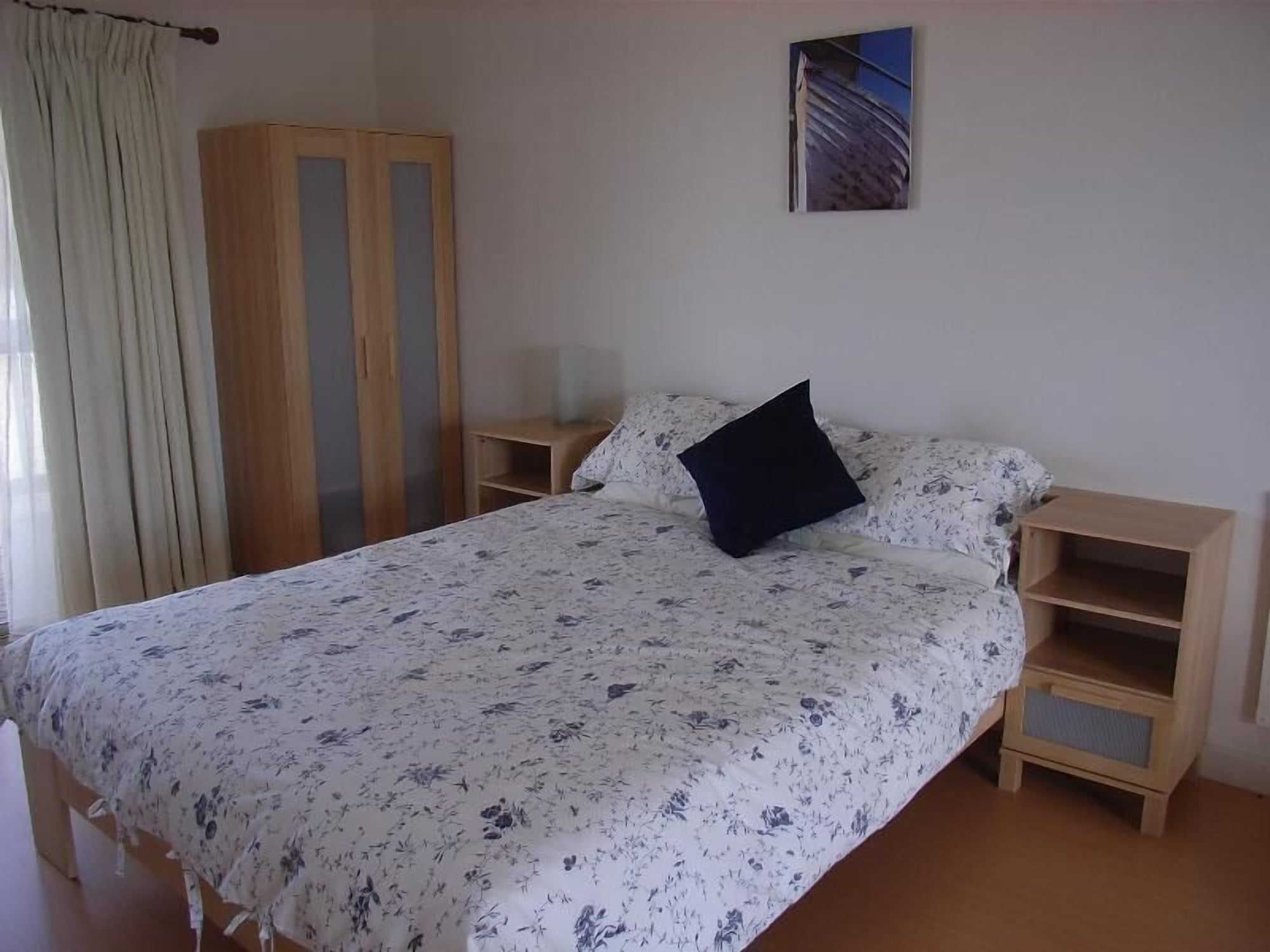 Select, Queen Bed
