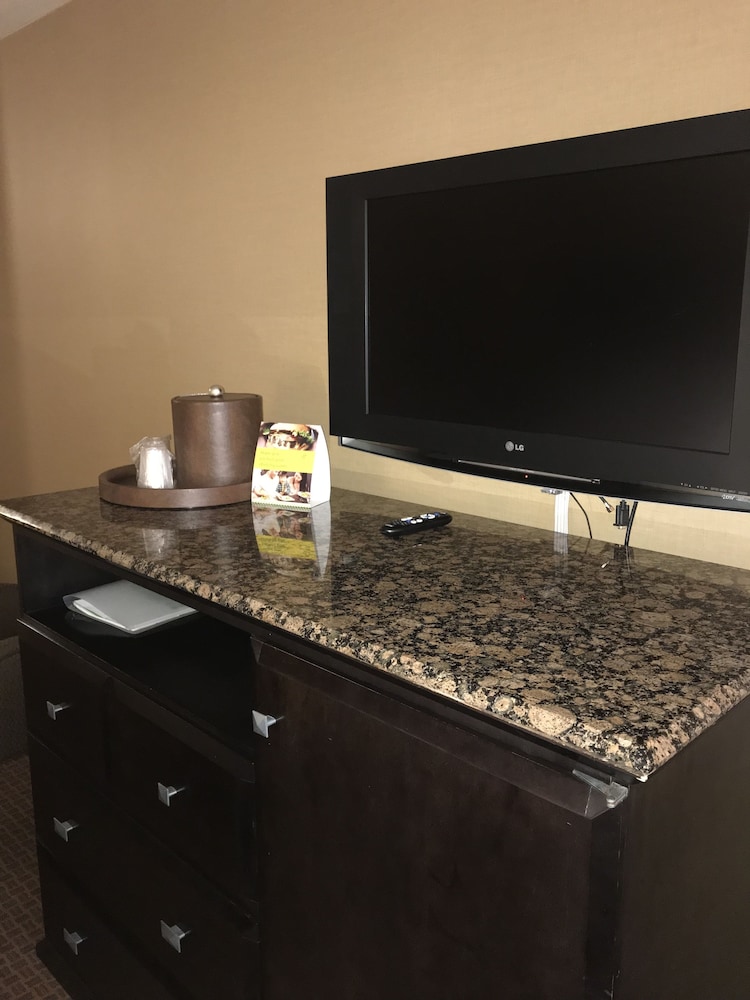 Holiday Inn Express La Mesa Near SDSU 24/72