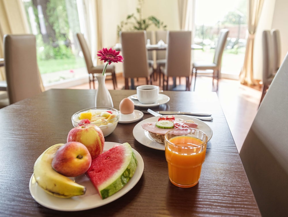 Am Schloss Kopenick By Golden Tulip Ex Best Western Hotel Am Schloss Koepenick 60/77