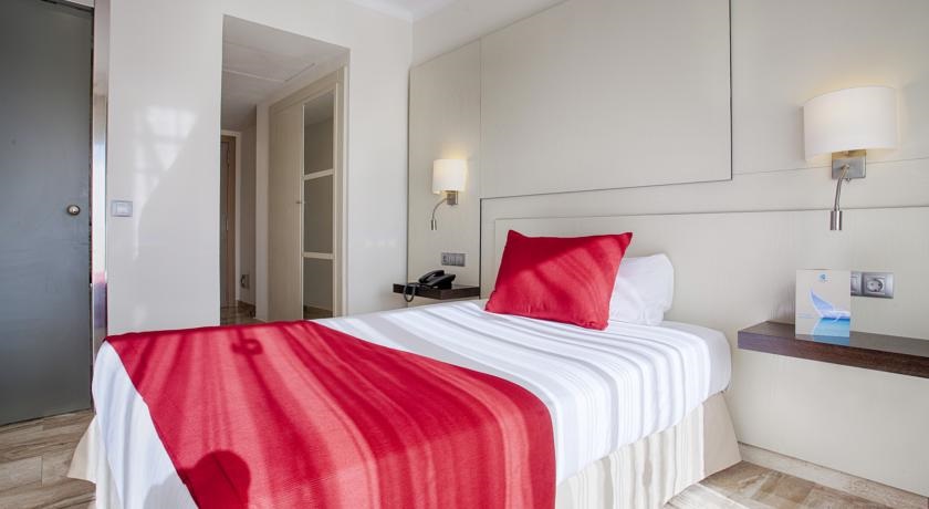 Room at Grupotel Montecarlo, Can Picafort