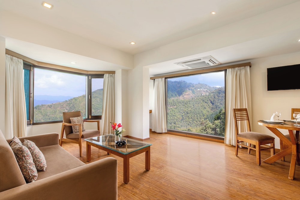Country Inn Premier Pacific Mall Road Mussoorie 31/60