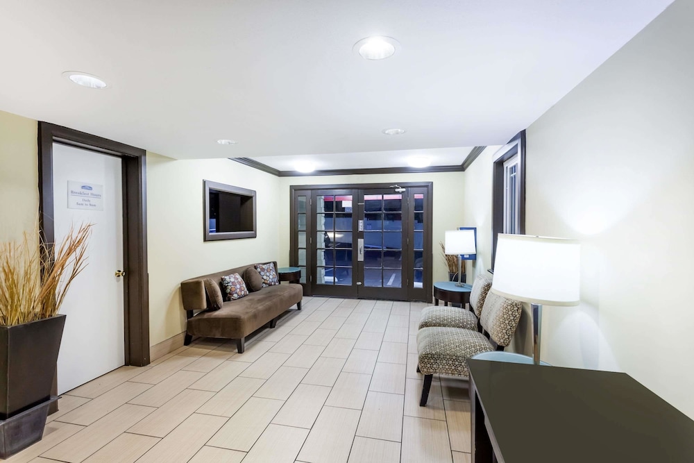 Howard Johnson By Wyndham San Diego Hotel Circle 13/25