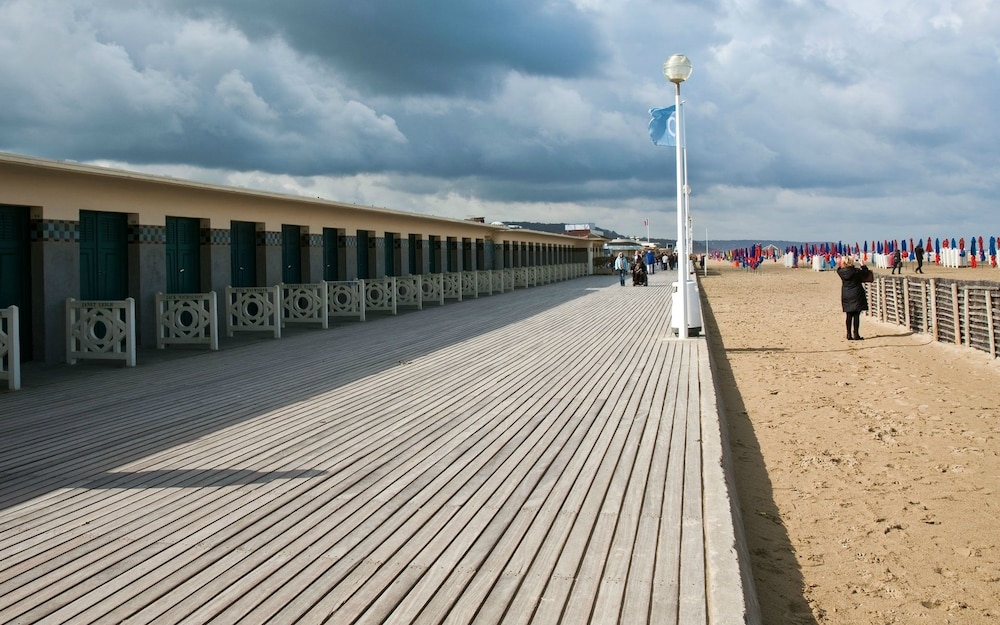 Premiere Classe Deauville - Touques 55/60