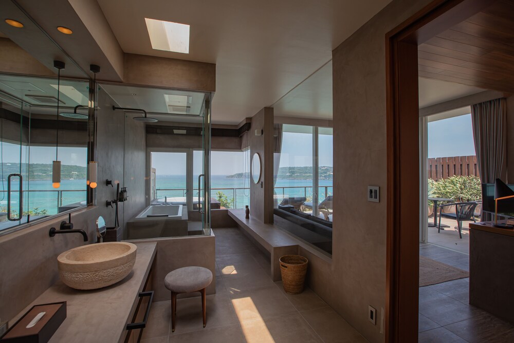 Kayatsuma Okinawa Hotel & Resort 35/49