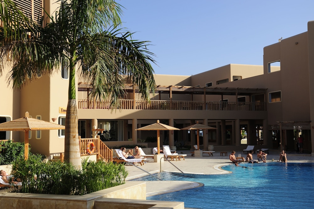 The Breakers Diving and Surfing Lodge 46/62