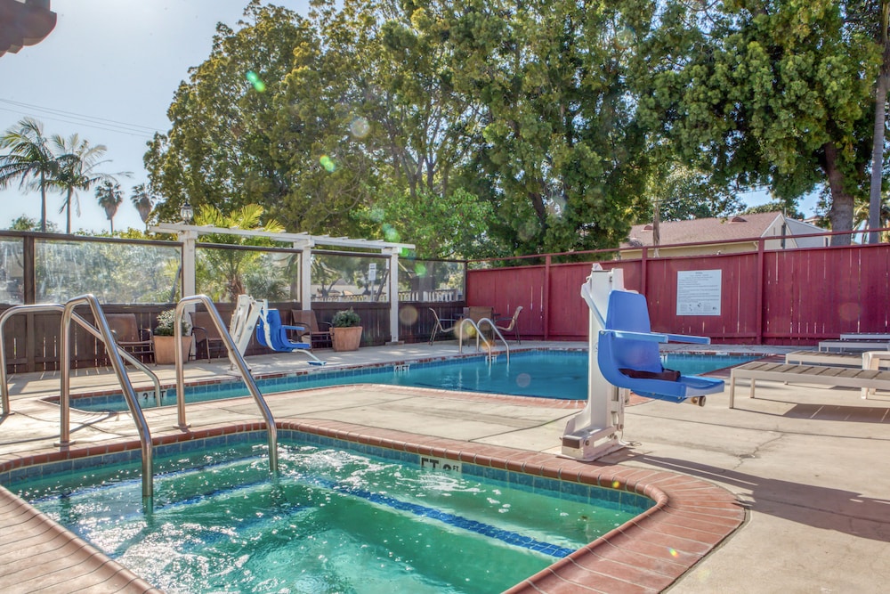 Avania Inn of Santa Barbara 5/80
