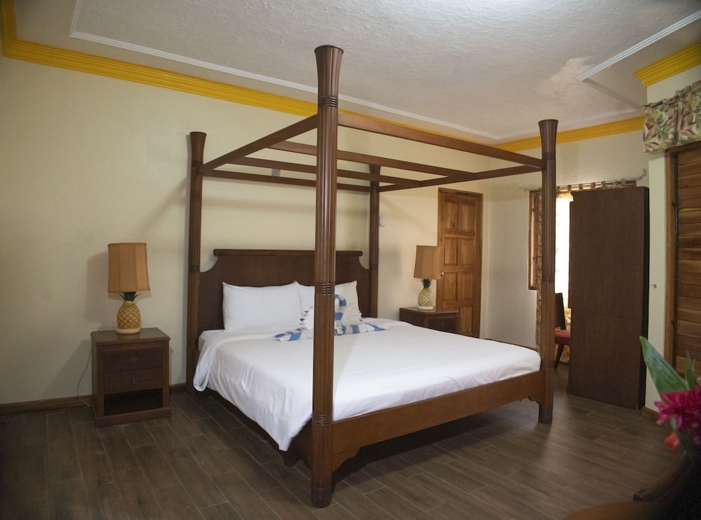 Bay View Villas 15/50