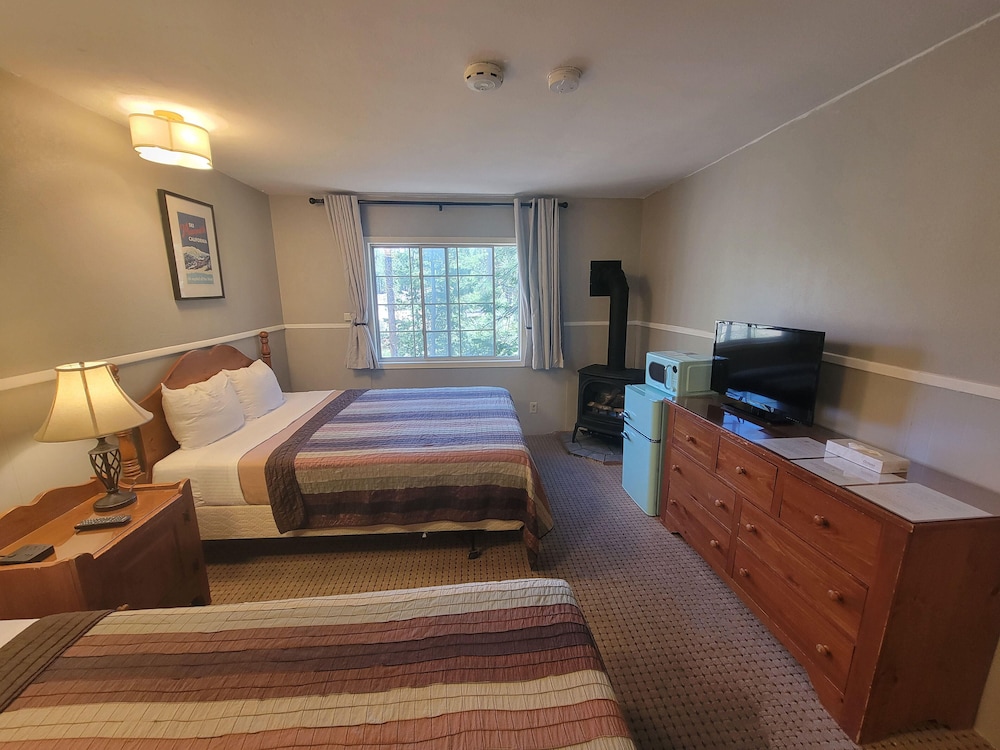 Cinnamon Bear Inn 32/80