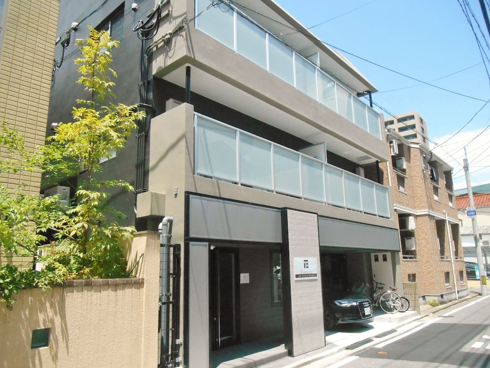 Forest Inn Tenjin Minami 3/60