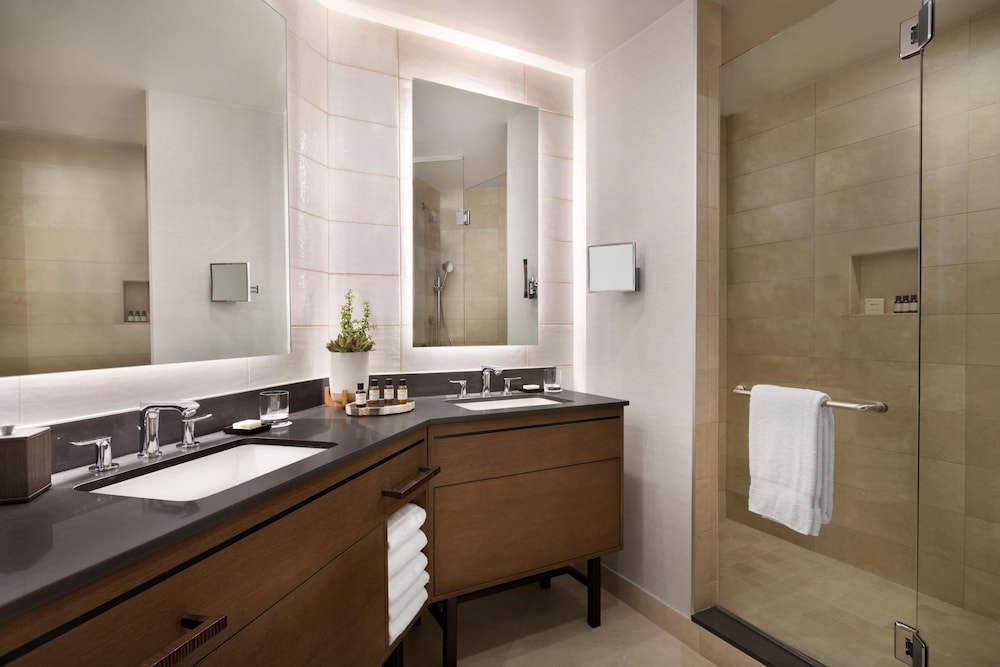 Fairmont Scottsdale Princess 84/85