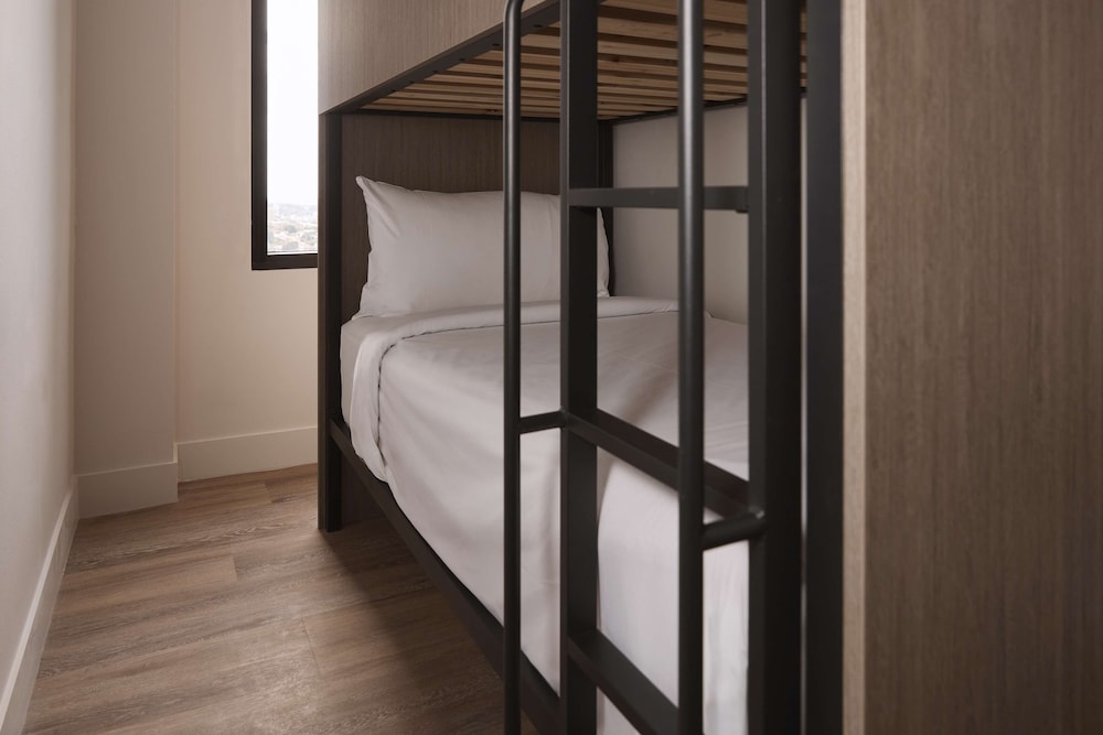 Rydges North Sydney 15/50