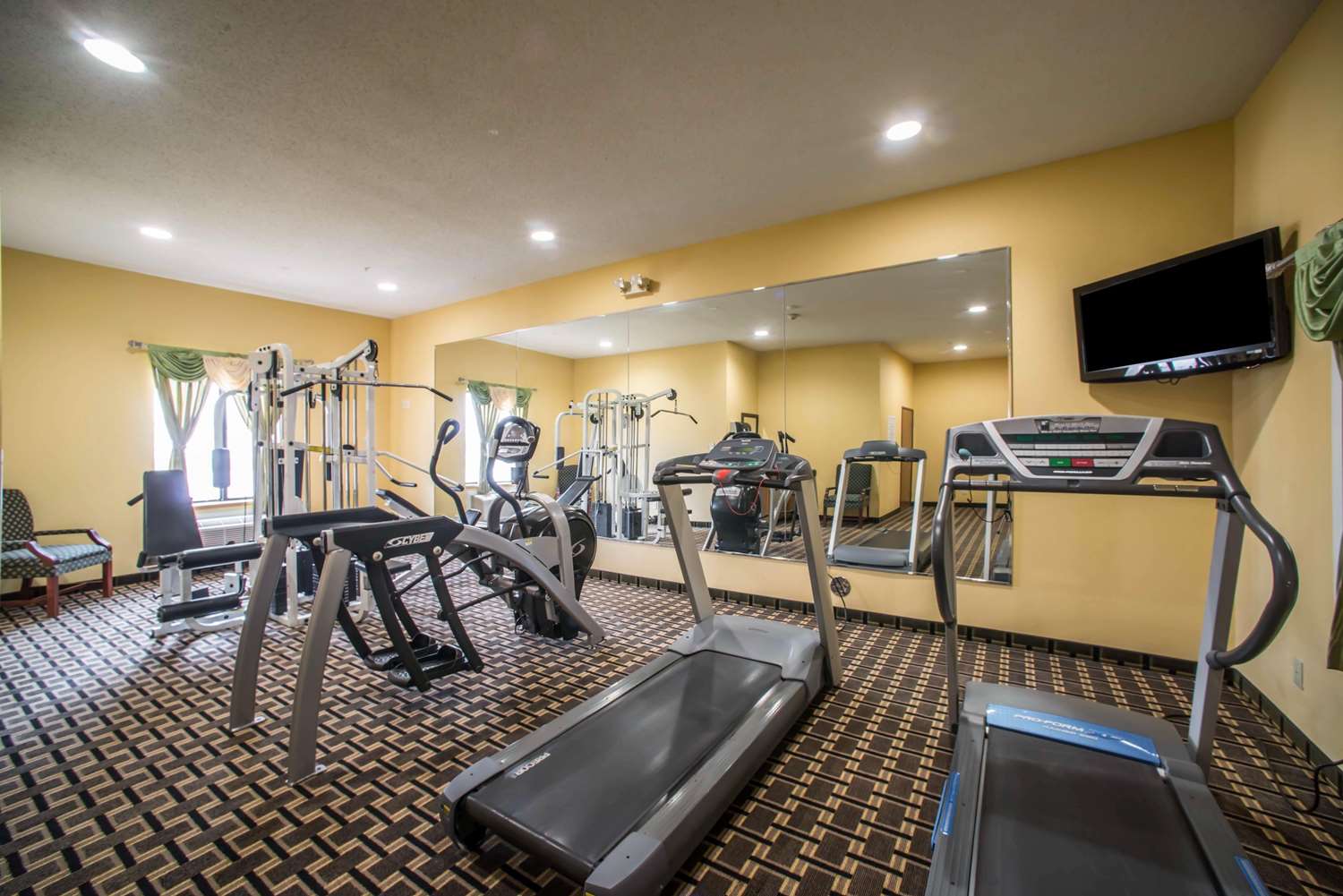 Quality Inn Litchfield Route 66 18/36