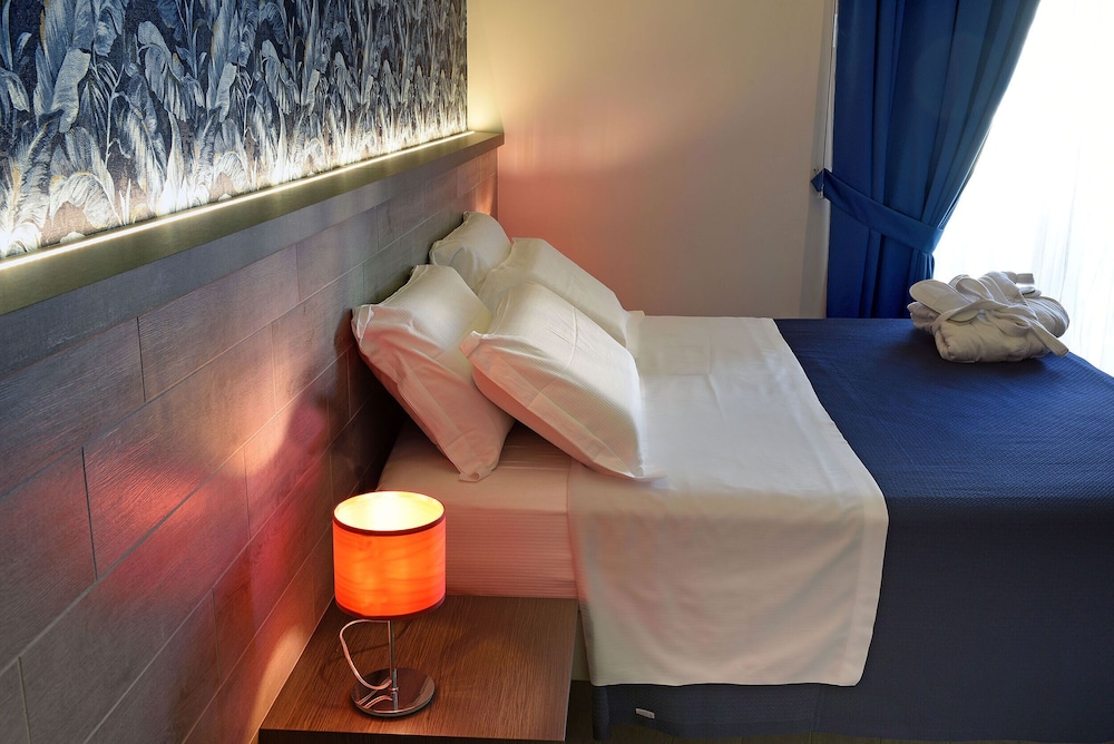Napoli Rooms&Suite 16/50
