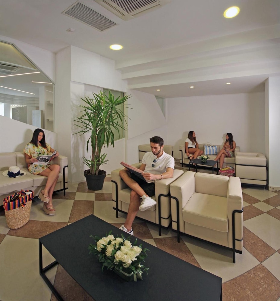 Hotel & Residence Continental 36/50