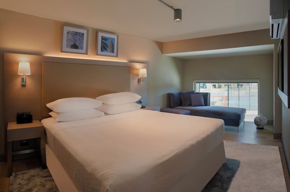Room at Four Points By Sheraton Izmir, IZMIR