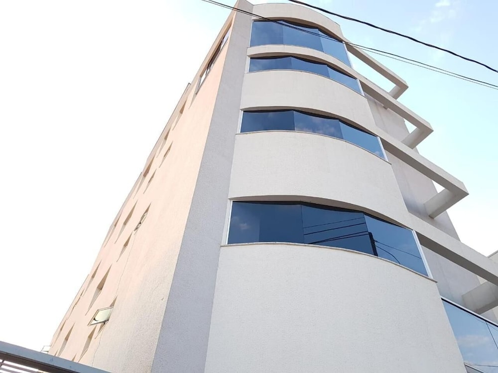 Aero Inn Hotel 1/30