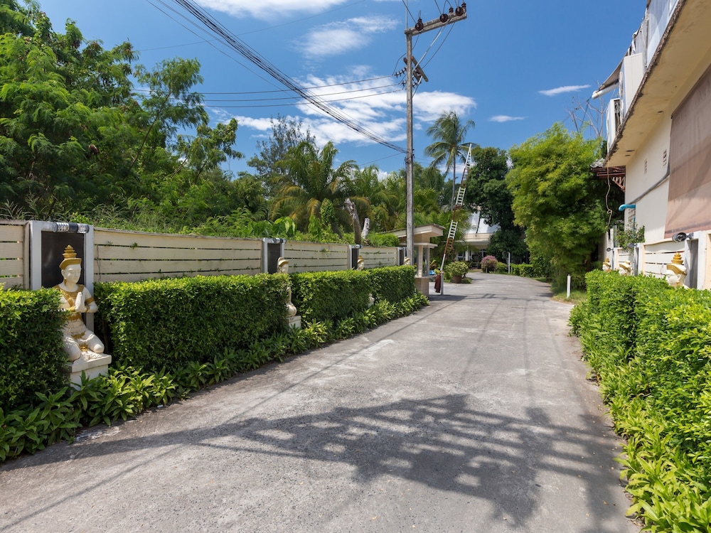 Phuket Sea Resort 42/50