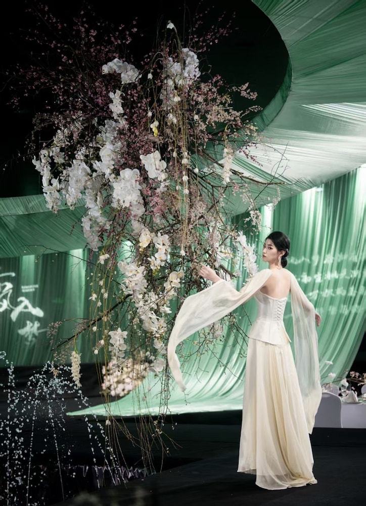 Shangri-La Wuhan 25/70
