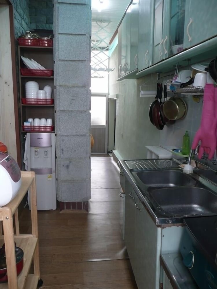 Springflower Guesthouse - Hostel 38/39