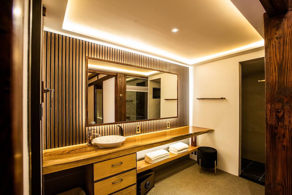 Soi Hanok Stay 50/50