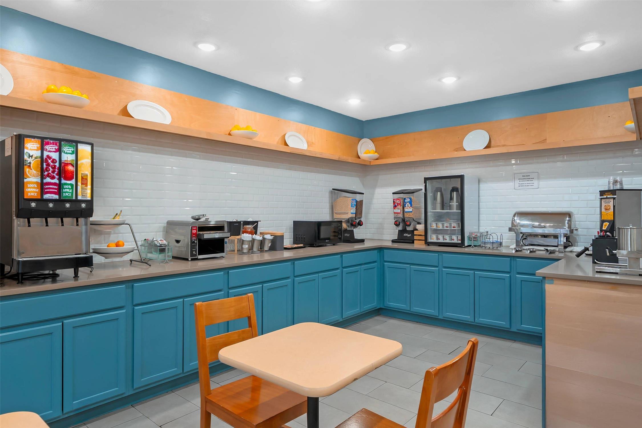 Country Inn & Suites by Radisson, Fairview Heights, IL 28/39