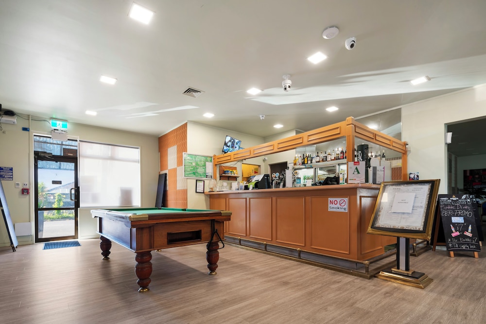 Garden Inn Airport 5/50